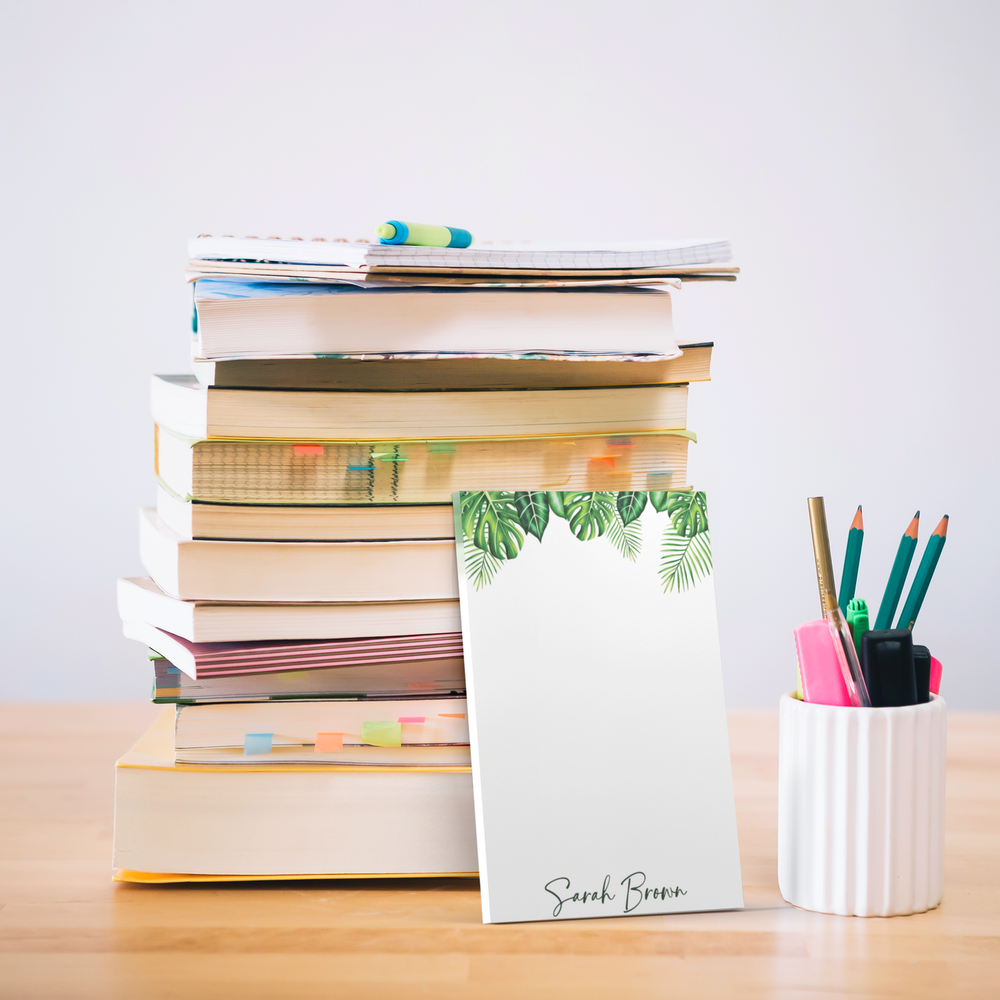 Custom_Name_Notepad_Tropical_Stationery_4x6_Lifestyle_02_Mockup.png_15668896