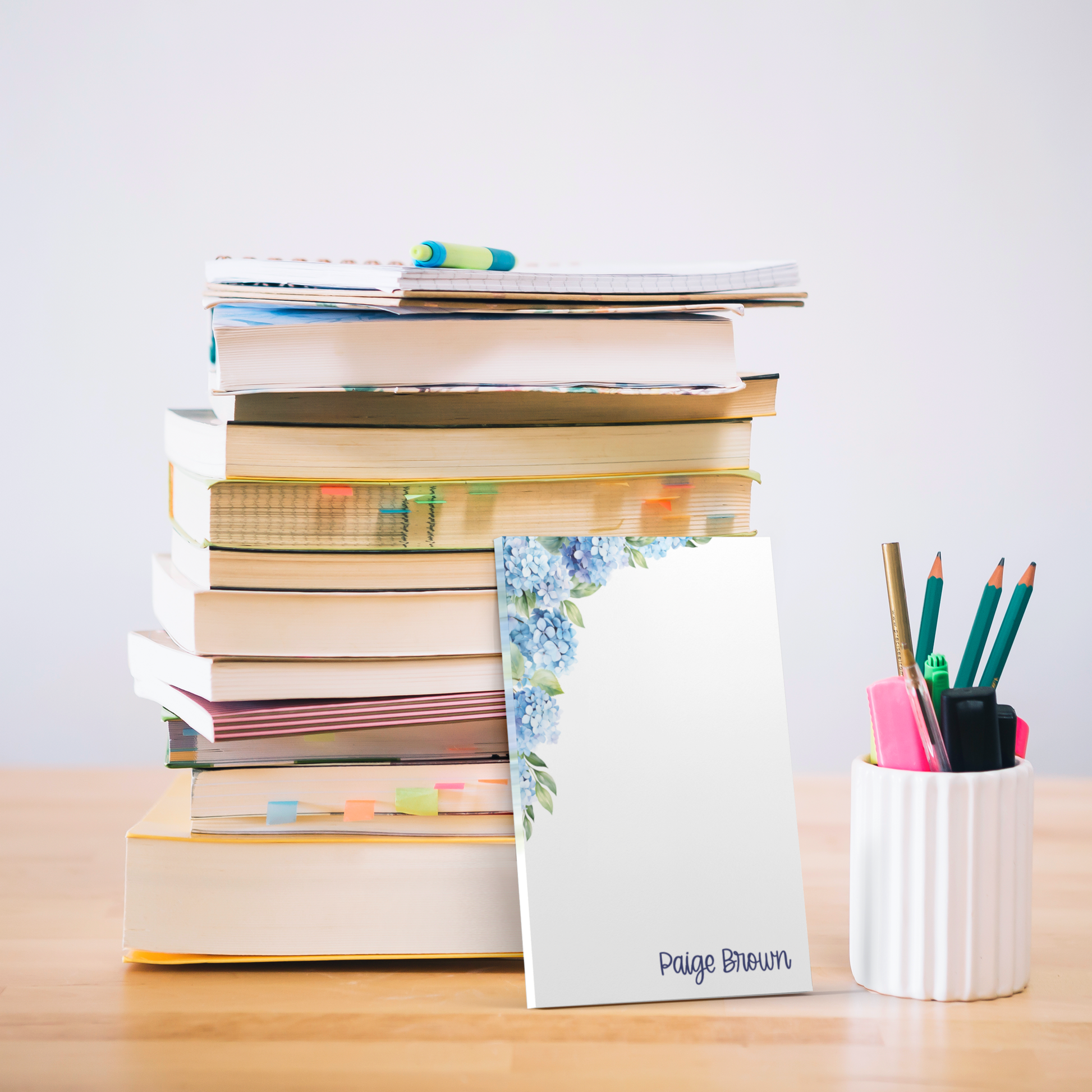 Hydrangea_Personalized_Notepad_Custom_N_4x6_Lifestyle_02_Mockup.png_15668856
