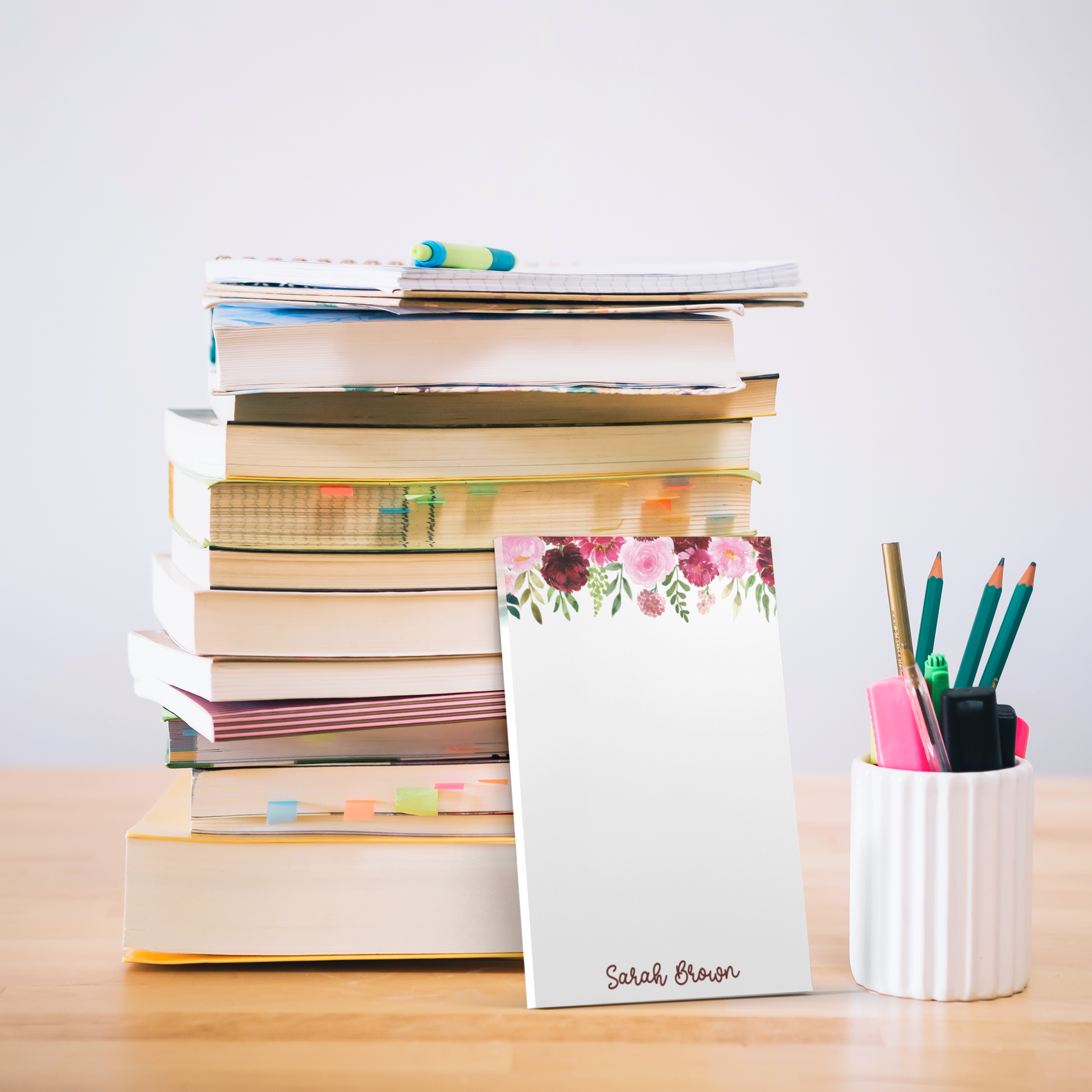 Personalized_Floral_Memo_Pad_Burgundy_F_4x6_Lifestyle_02_Mockup.png_15669007