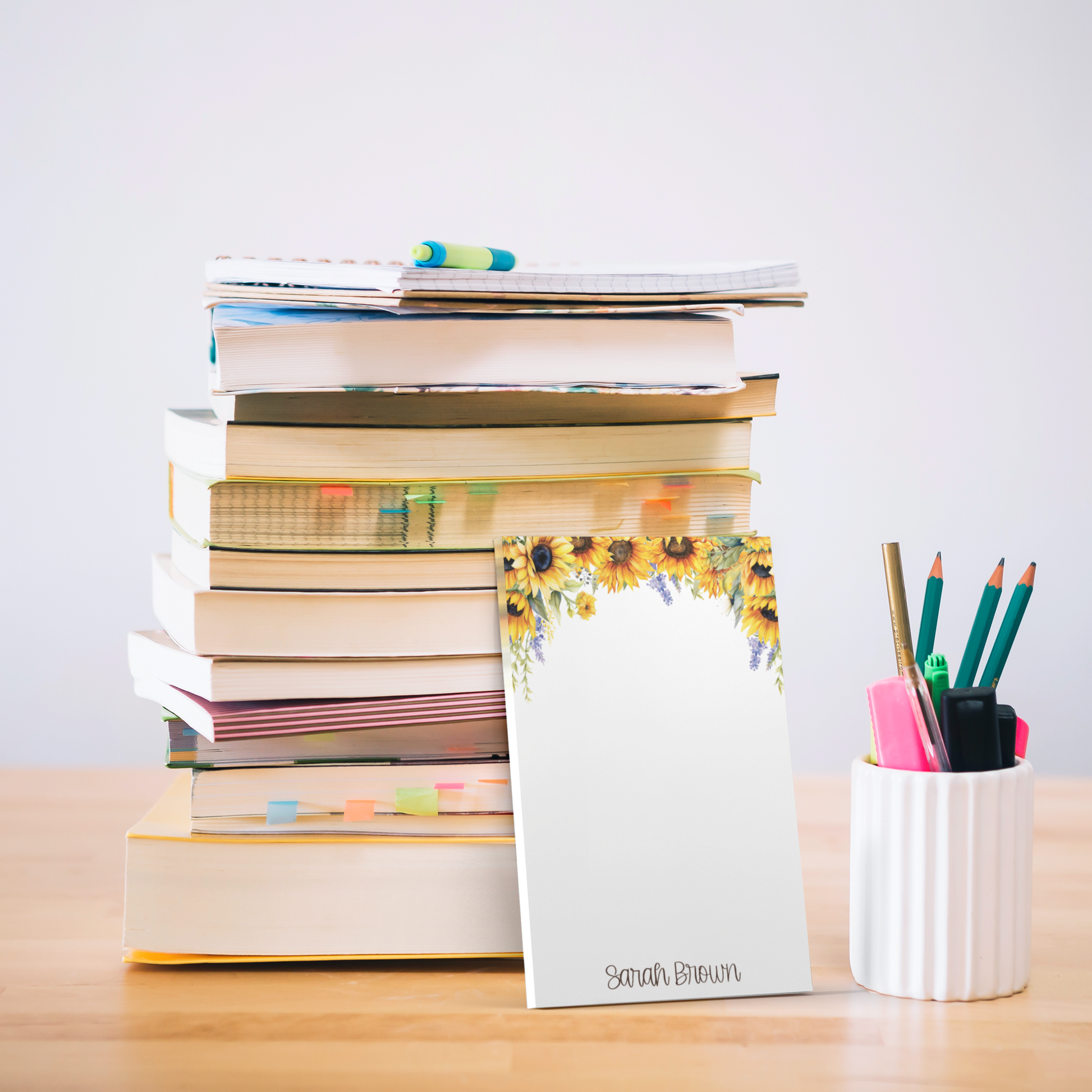 Personalized_Sunflower_Stationery_Water_4x6_Lifestyle_02_Mockup.png_15669031
