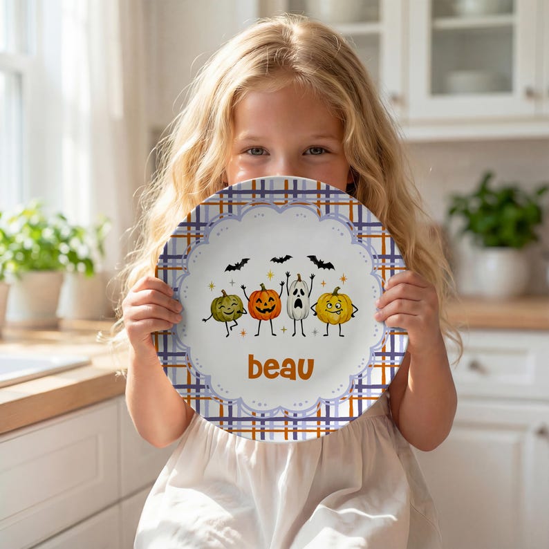 Personalized Halloween Plate for Kids detail
