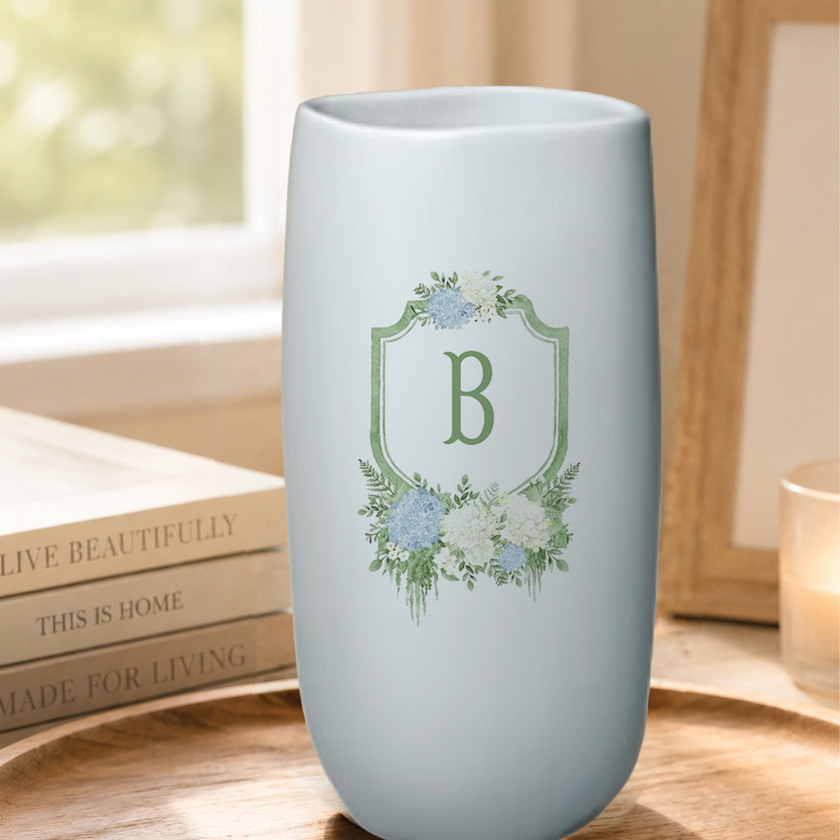 Housewarming Gift Vase Blue Hydrangea detail